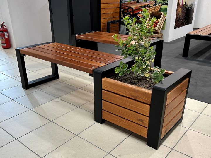 Grande z donicą pojedyncza 5.JPG