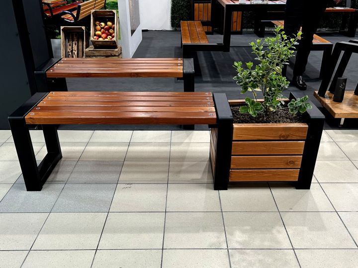 grande z donicą pojedyncza4.JPG