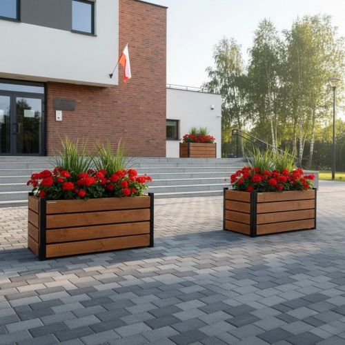Großer_Garten-_oder_Parkpflanzkübel_aus_Holz_mit_90_Liter_Fassungsvermögen.jpg