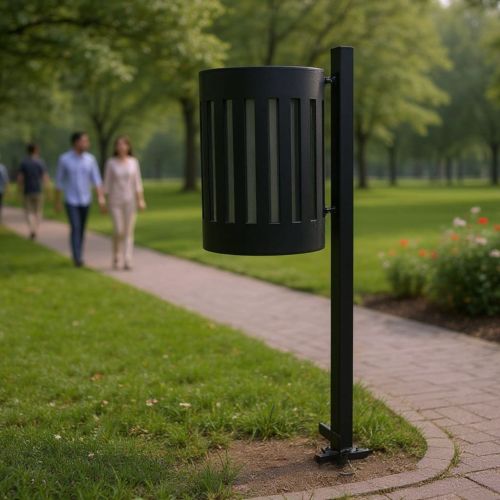 Runder Metall-Abfallbehälter Schwarz Rohr Fertig Nach Kompressio.jpg